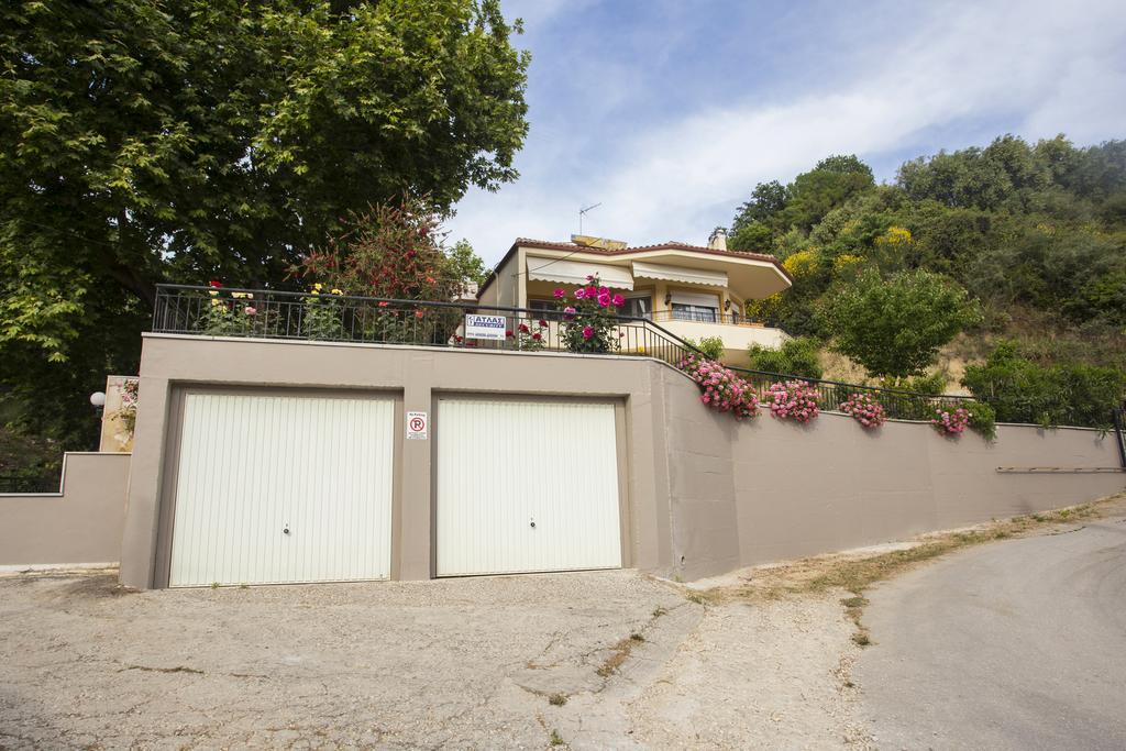 Chita'S House Villa Паралия Враху Екстериор снимка
